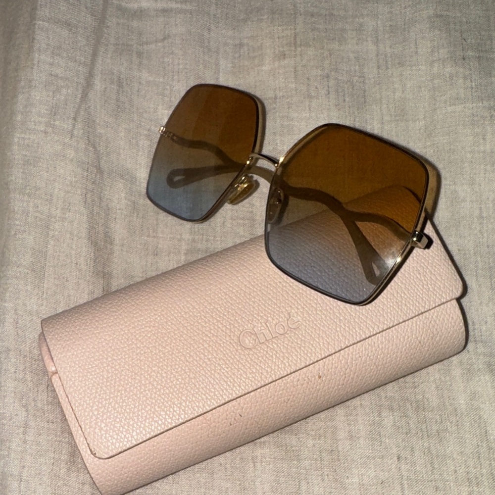 Chloe Oversized Glasses